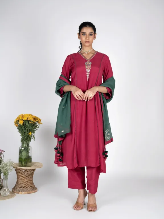 Shirin Pink Kurta set with Green dupatta